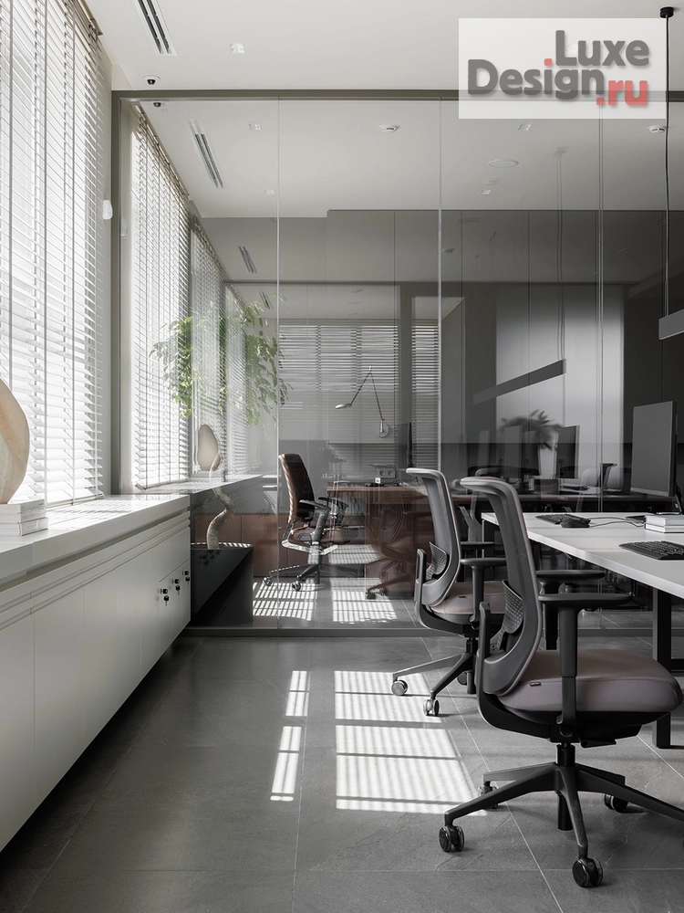 Дизайн интерьера офиса "Офис в Санкт-Петербурге" (фото 4)