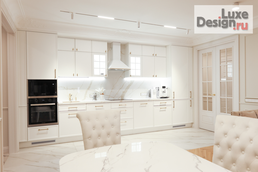 Дизайн интерьера кухни "Кухня-гостиная  в ЖК Нахимов" (фото 3)