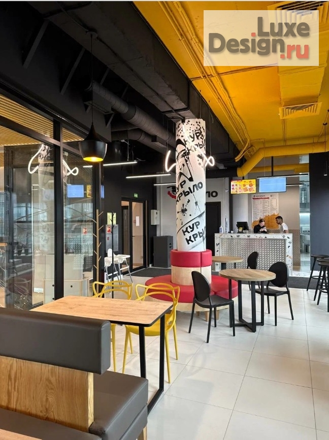 Дизайн интерьера ресторана "Стрит фуд "Кур-крыло" Новоселье" (фото 2)