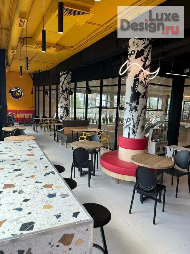 Дизайн интерьера ресторана "Стрит фуд "Кур-крыло" Новоселье" (фото 4)