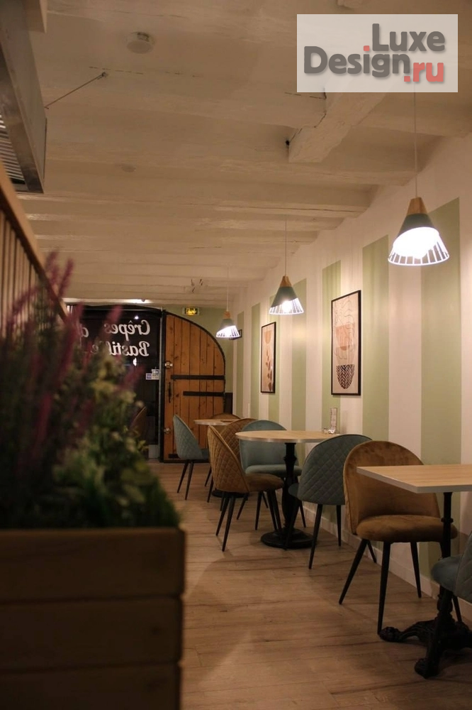 Дизайн интерьера кафе "Дизайн-проект кафе "Crepes de la Bastille"" (фото 2)