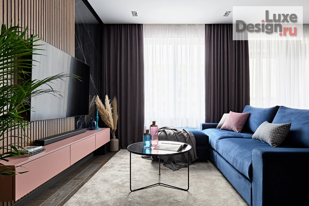 Дизайн интерьера двухкомнатной квартиры "Квартира в ЖК Ренессанс" (фото 2)