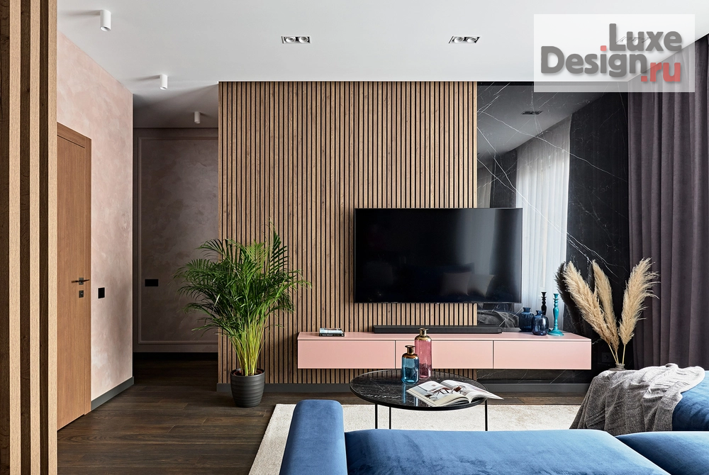 Дизайн интерьера двухкомнатной квартиры "Квартира в ЖК Ренессанс" (фото 1)